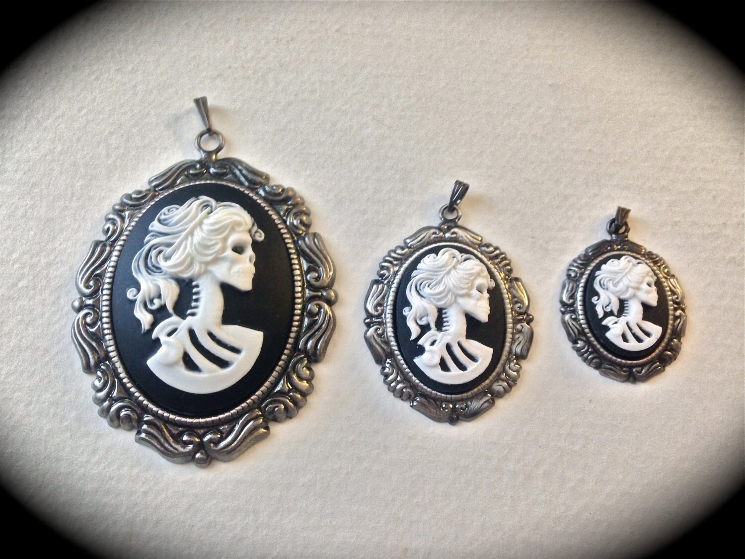 Miss Skeleton cameo pendant set // lady lolita cameo pendant // skull cameo //