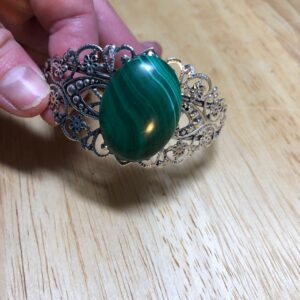 Malachite Bracelet // Malachite Crystal Cuff Bracelet // crystal gemstone bracelet / Gemstone cuff bracelet / Gemstone Bracelet // Malachite