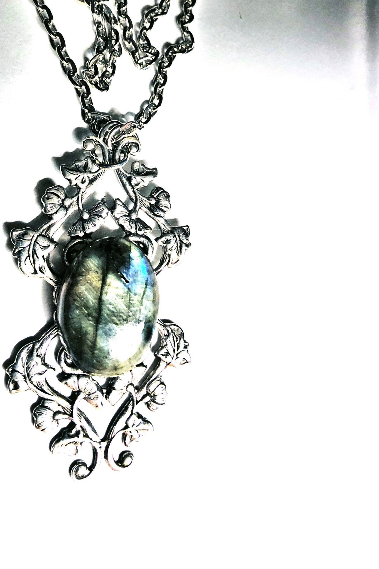 Labradorite Necklace // Labradorite Pendant // Labradorite Stone // Labradorite filigree necklace// Labradorite Cabochon // - Image 2