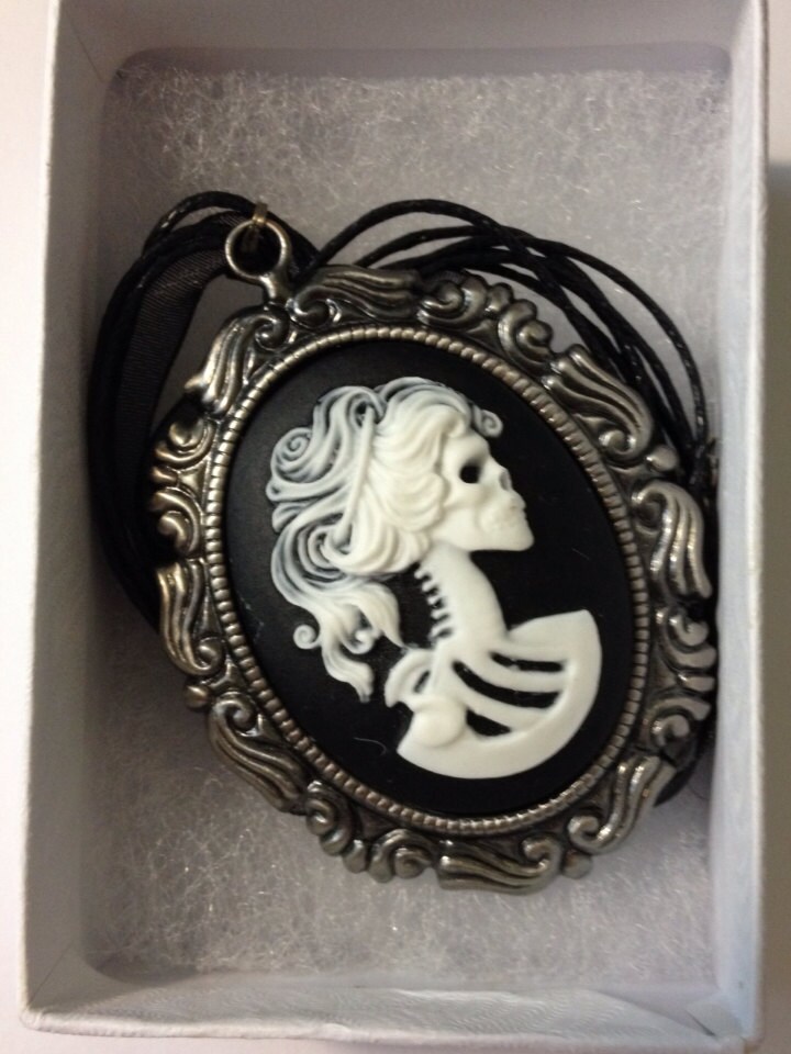 Lady Skeleton 30x40 Cameo Necklace - Image 2
