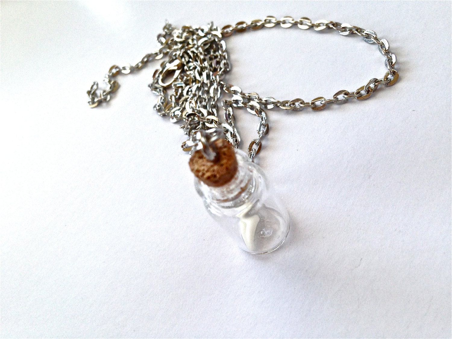 Animal claw glass jar necklace - Image 3