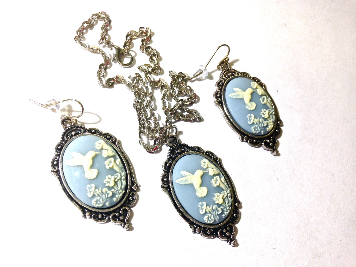 Light Blue Hummingbird cameo necklace and matching earring set // hummingbird cameo jewelry - Image 3