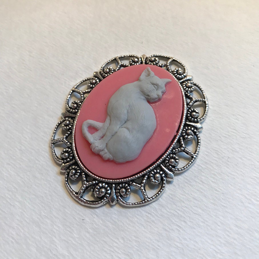 Cat cameo necklace - Image 2