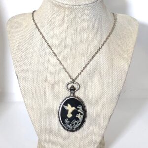 Ivory Hummingbird Cameo Necklace