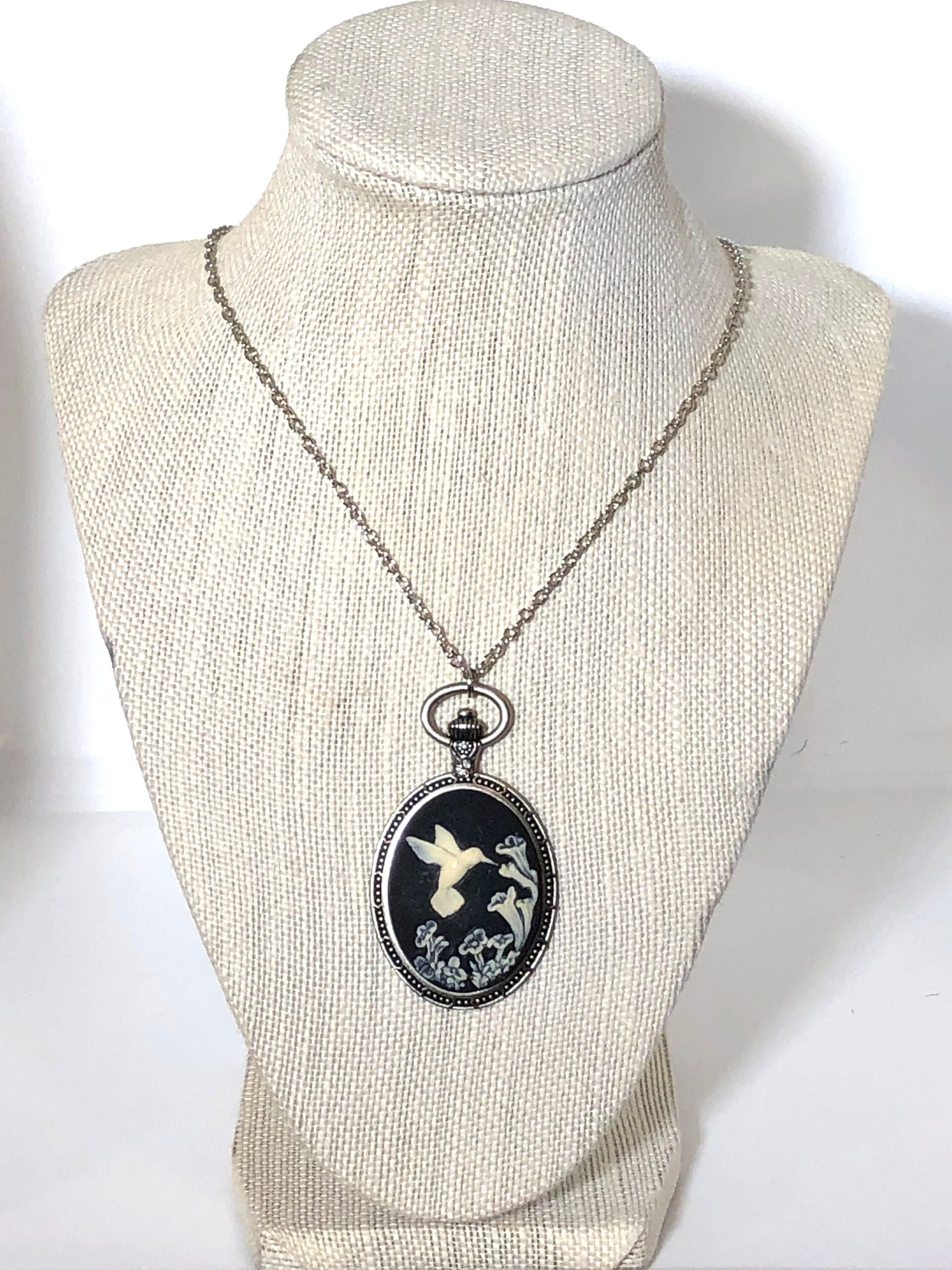 Ivory Hummingbird Cameo Necklace