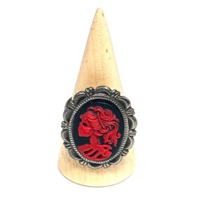 Lolita Skeleton Red Cameo Ring // Day of the Dead Jewelry // Cameo Ring // Lady Skeleton Cameo Ring // Lolita goddess ring