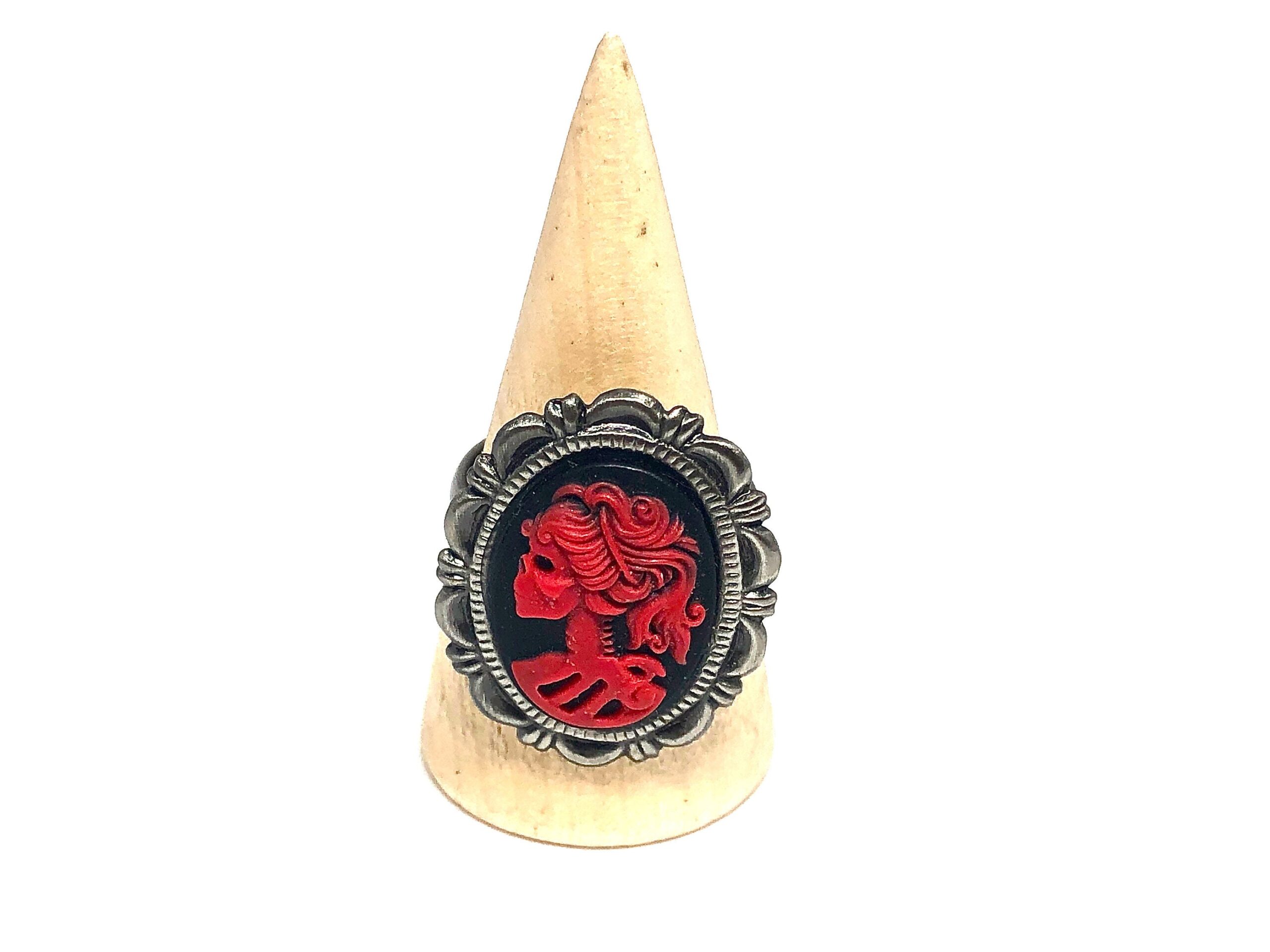 Lolita Skeleton Red Cameo Ring // Day of the Dead Jewelry // Cameo Ring // Lady Skeleton Cameo Ring // Lolita goddess ring