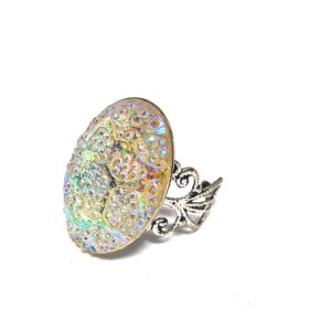 White multicolored textured ring