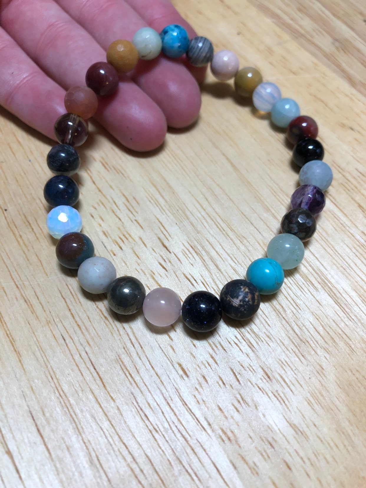 Stretchy crystal beaded Bracelet - Image 3