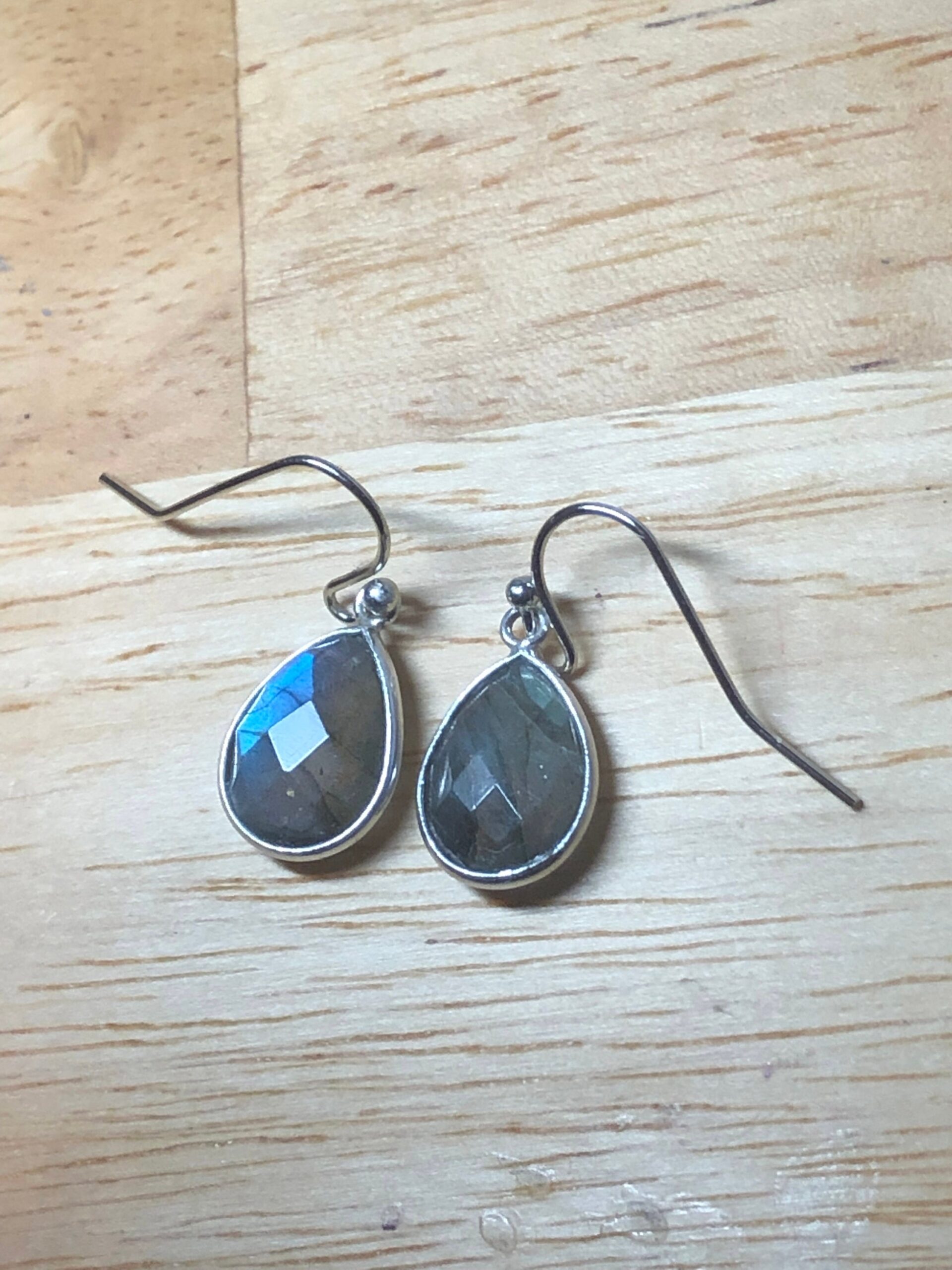Faceted teardrop Labradorite Earrings // Labradorite dangle earrings // Sterling silver labradorite earrings - Image 5