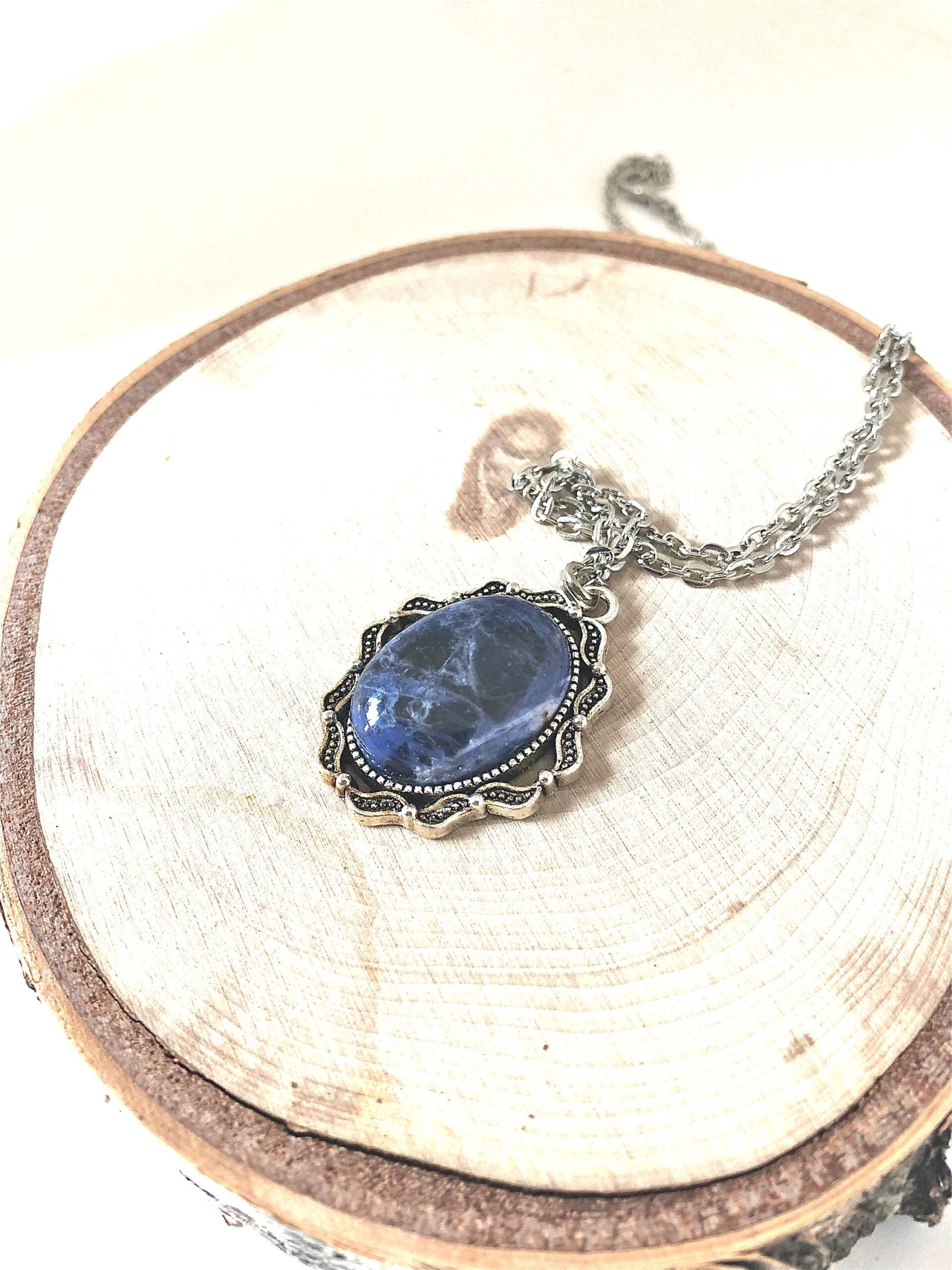 Sodalite Necklace // Blue Necklace // Gemstone Necklace // Crystal Necklace