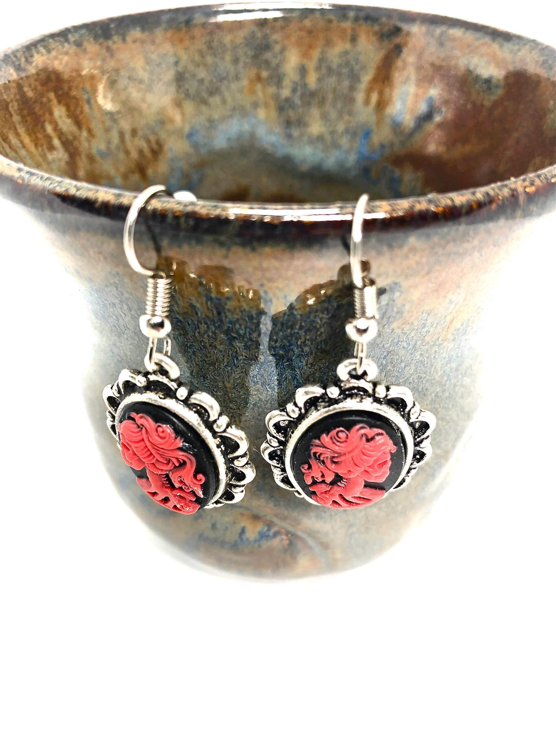 Lady skull Cameo dangle earrings - Image 4