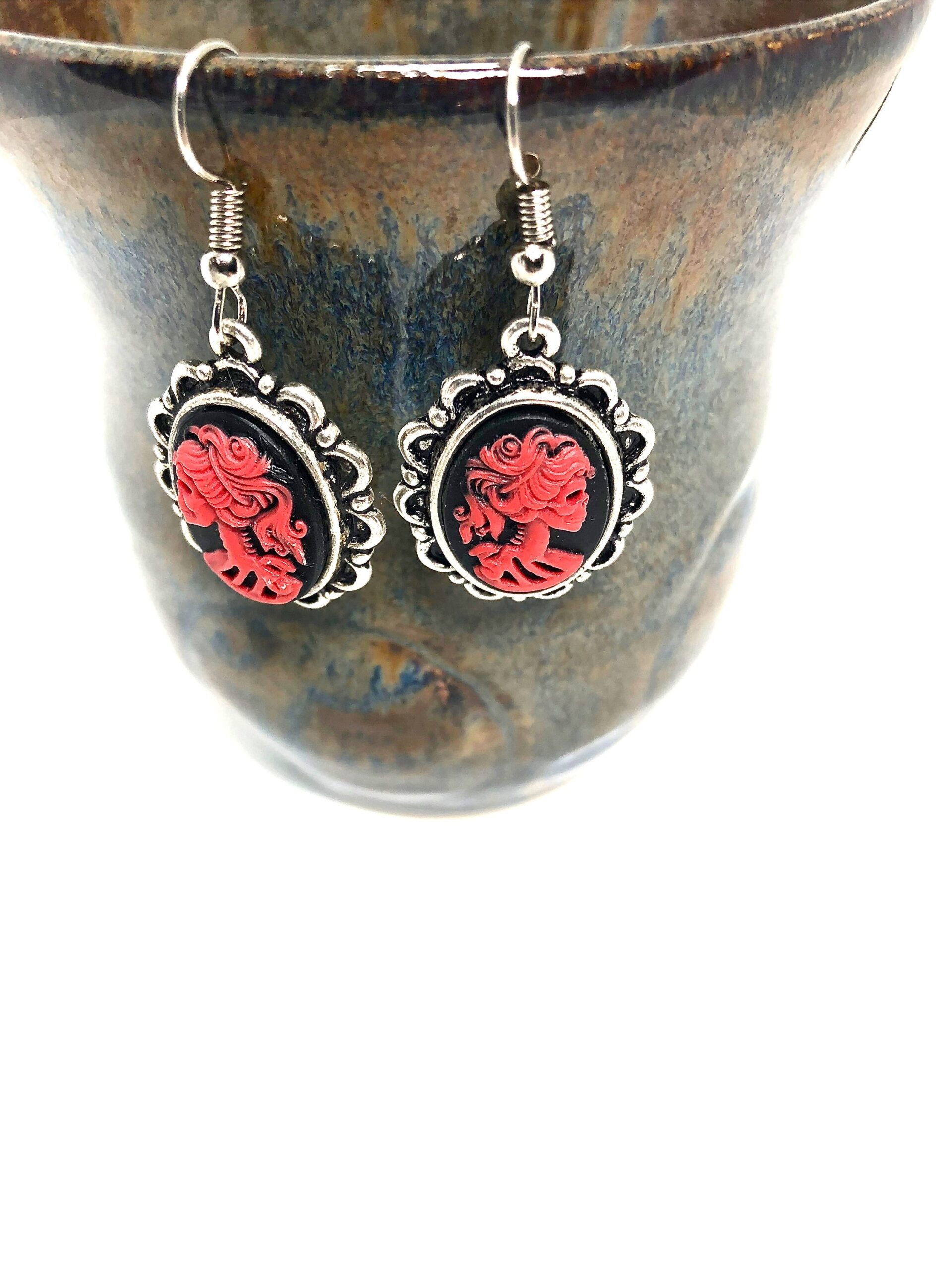 Lady skull Cameo dangle earrings - Image 5