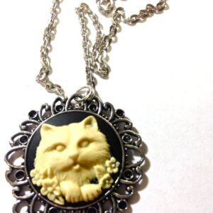 Cat Cameo Round Circle Necklace