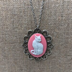 Cat cameo necklace
