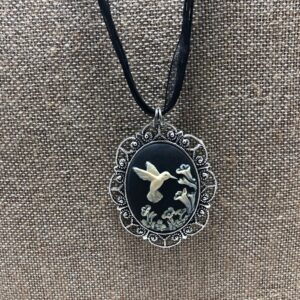 Hummingbird cameo necklace // Large black on ivory humingbird cameo pendnat