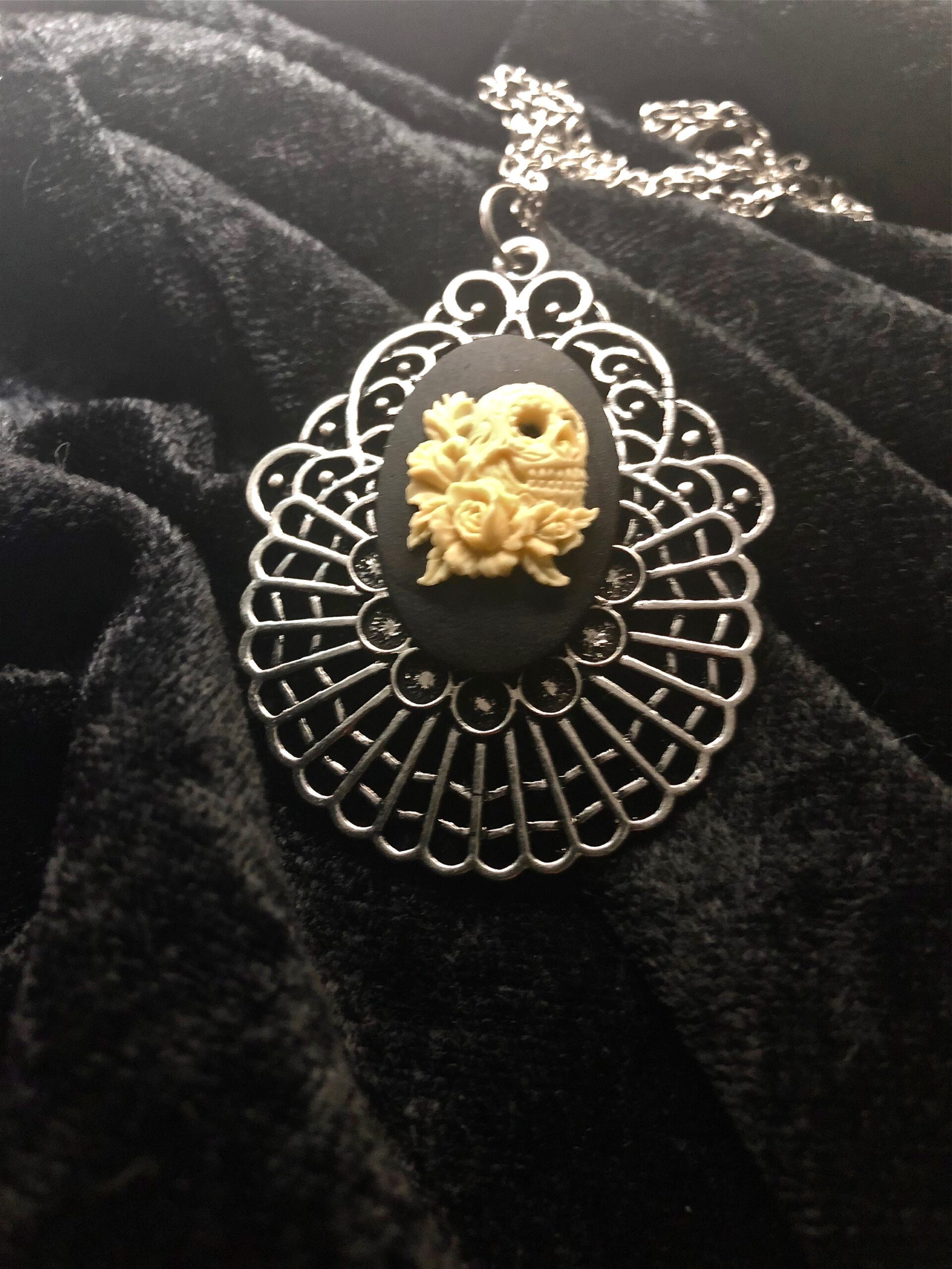 Sugar Skull and Roses Cameo Necklace - Image 4