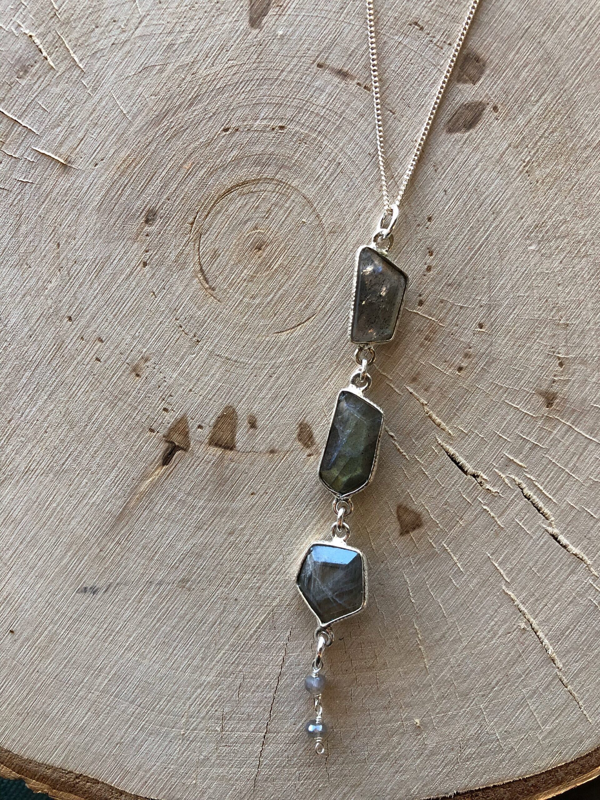 Labradorite sterling silver necklace // Labradorite Dangle necklace // Sterling Silver Necklace - Image 2