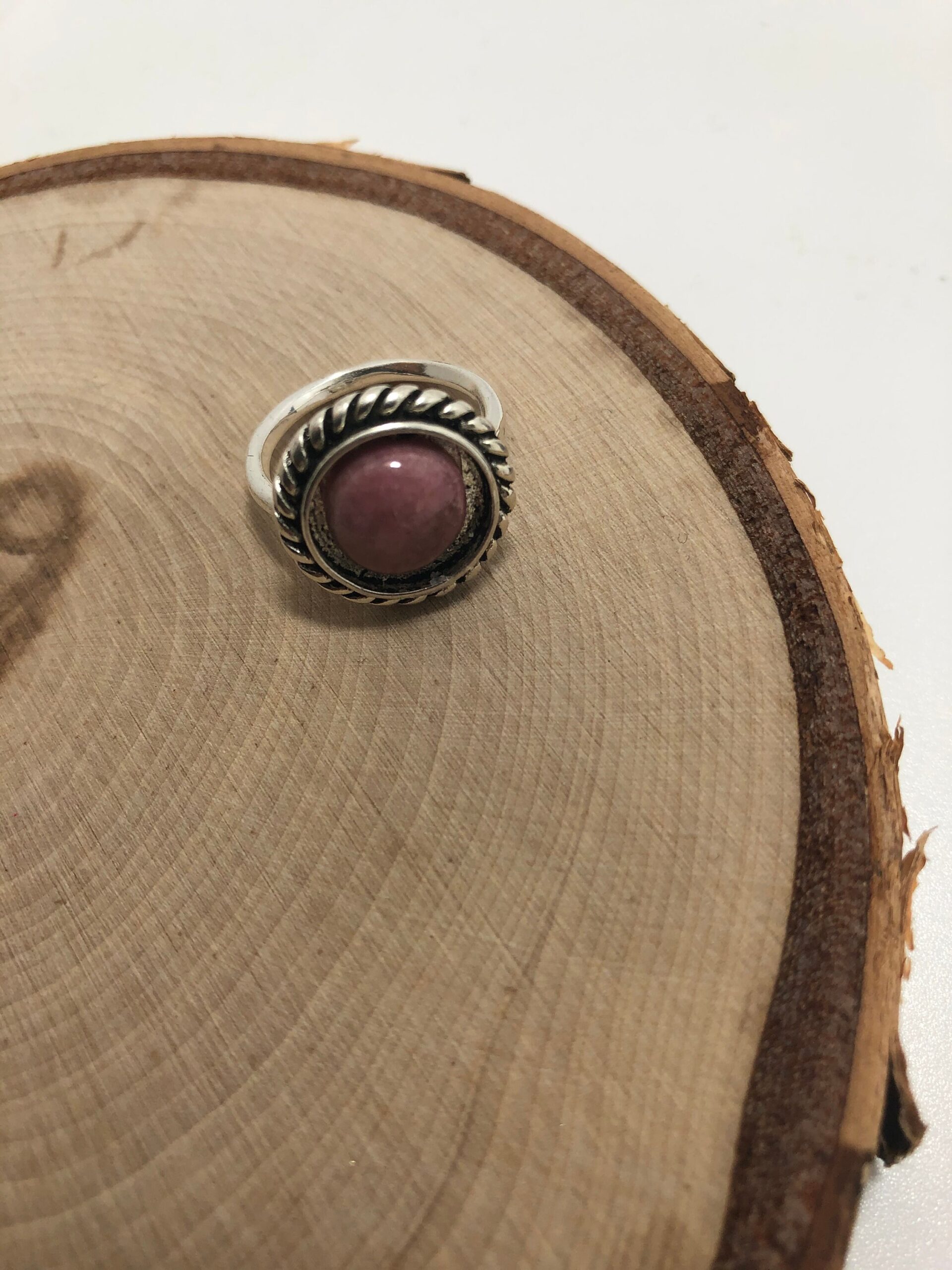 Rhodonite Ring // Rhodonite gemstone ring // rhodonite circle ring // Gemstone ring // cabochon circle ring - Image 4