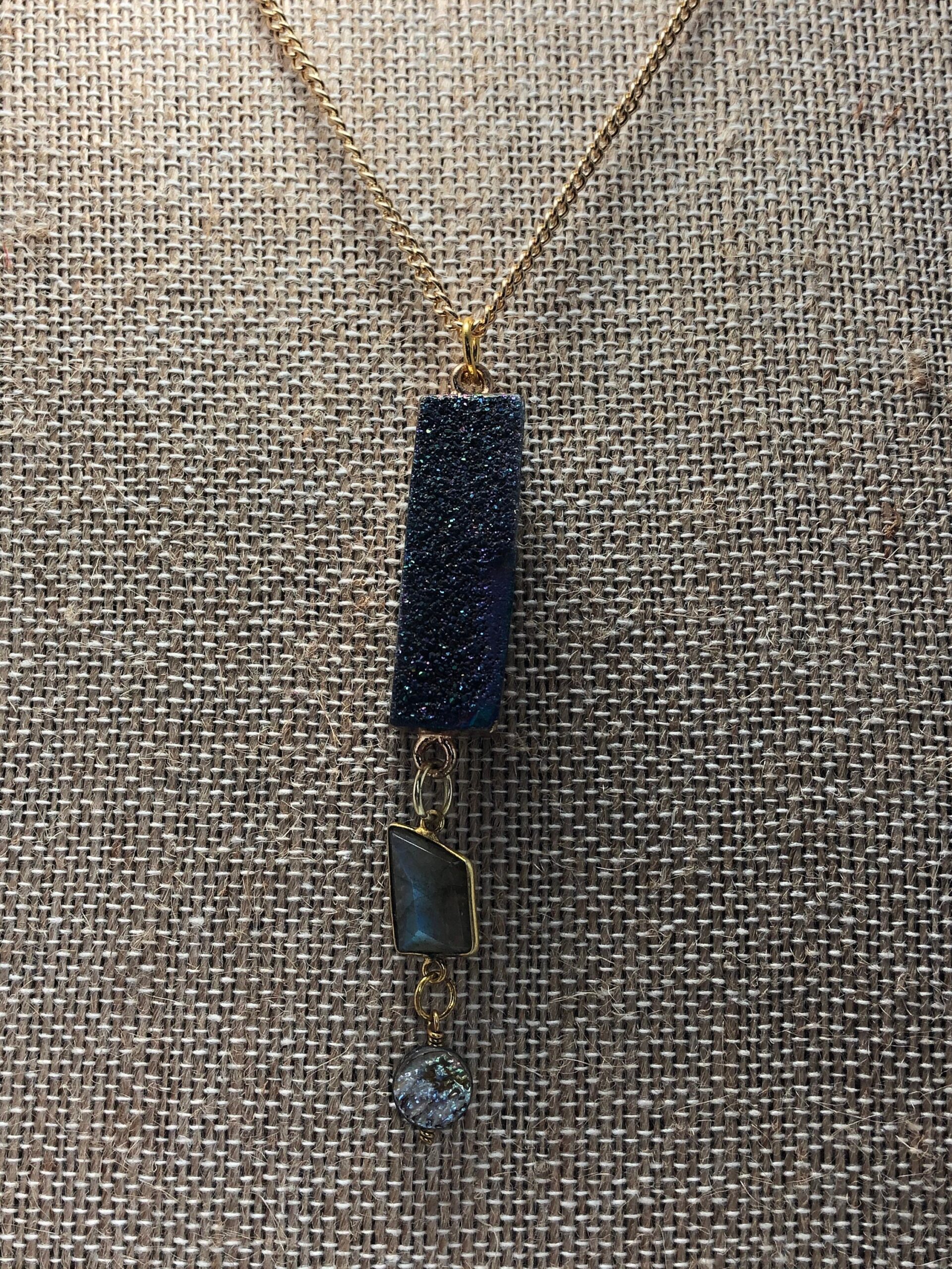 Large druzy gold Necklace //rainbow druzy necklace // druzy necklace - Image 3