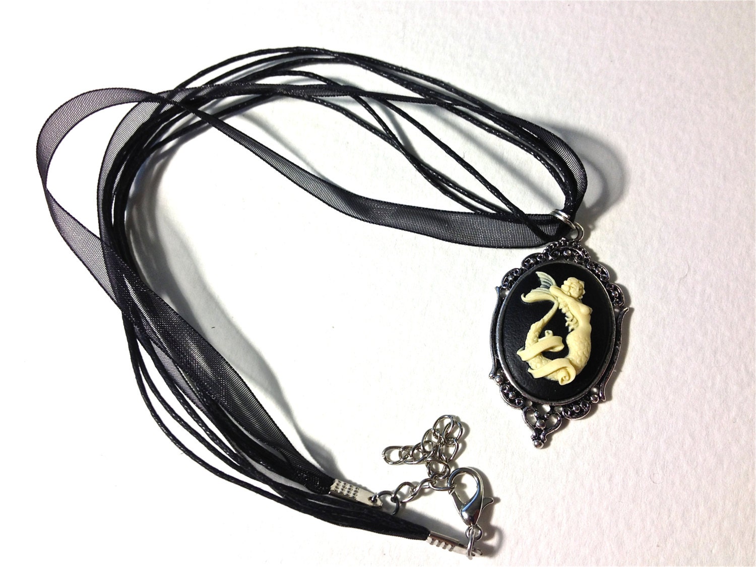 Mermaid Cameo // Sea Siren Necklace // Voluptuous Mermaid // Mermaid necklace // Pin up Mermaid - Image 2