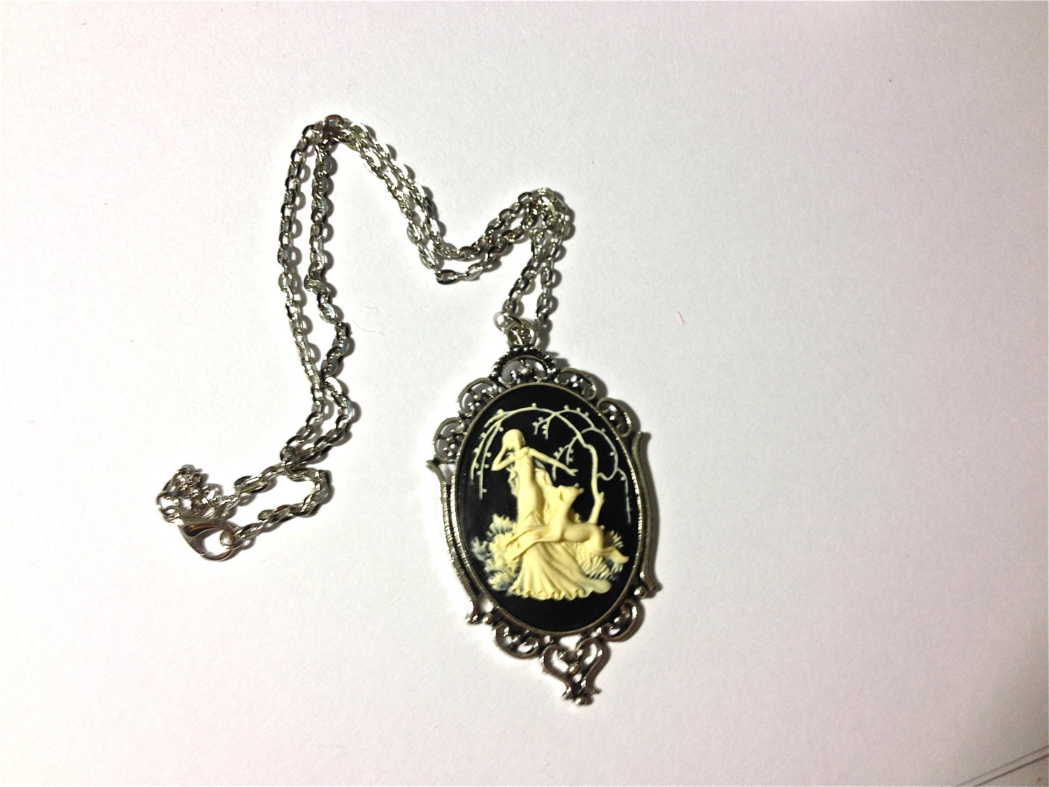 Art deco//Lady deer //Artemis cameo necklace