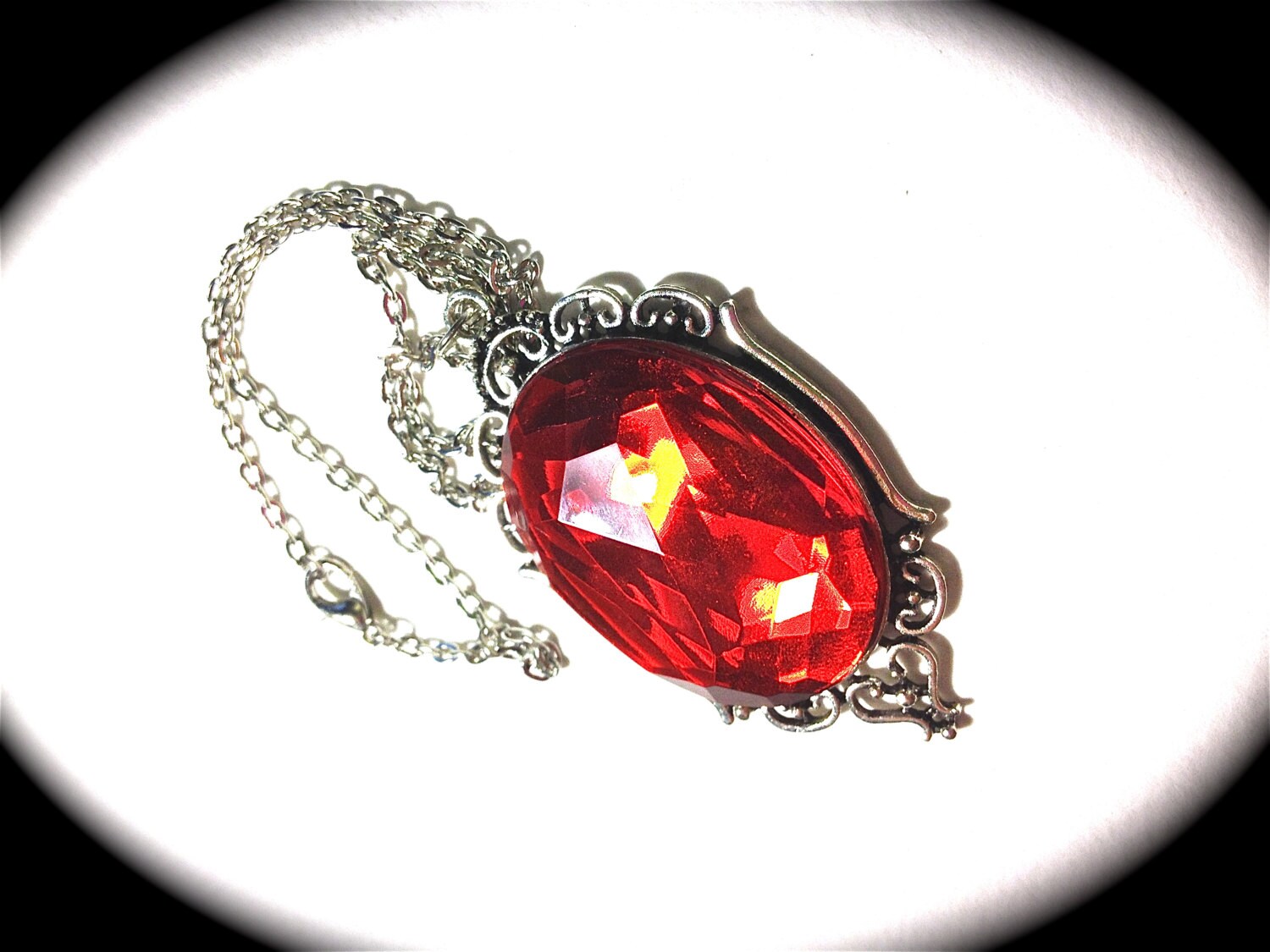 Red faceted jewel Necklace // Red Acrylic Necklace // Red Necklace //