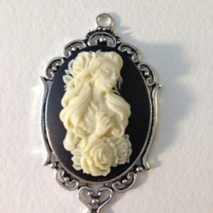 Lady Cameo Necklace // Medusa Necklace // Victorian Jewelry // Dead Girl Cameo // Gothic Cameo