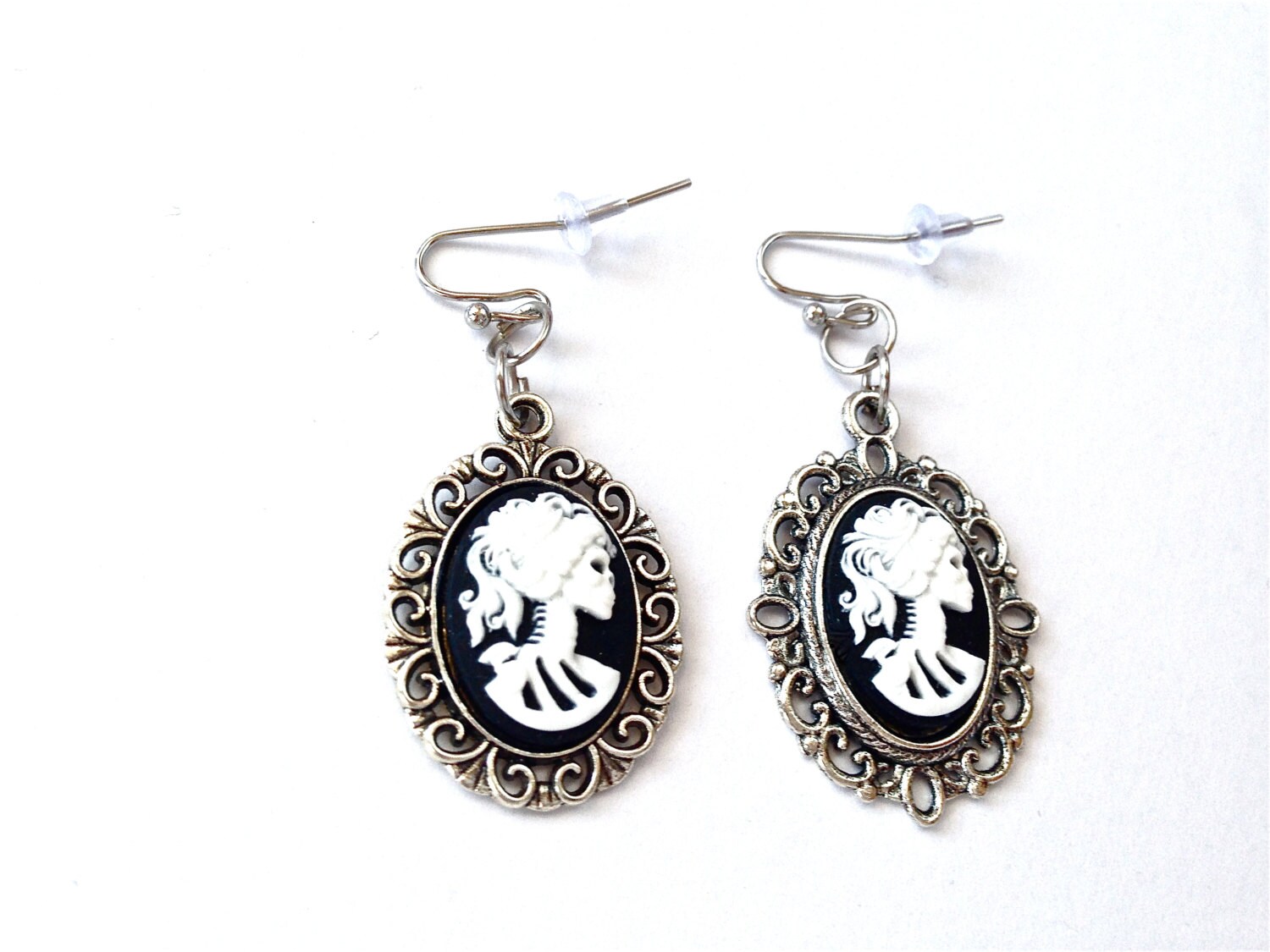 Lady lolita Cameo earrings - Image 2