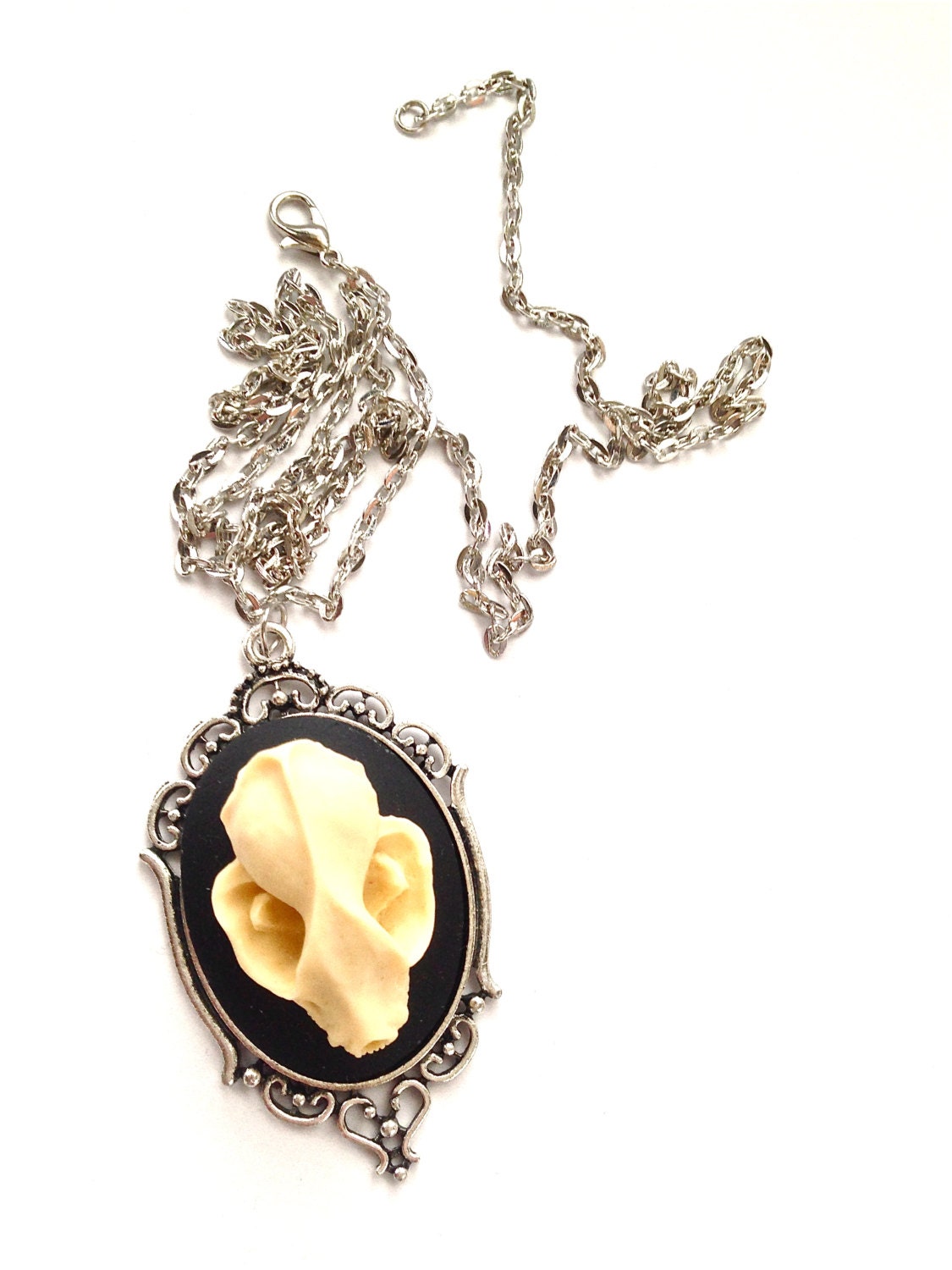 Bat cameo necklace - Image 2