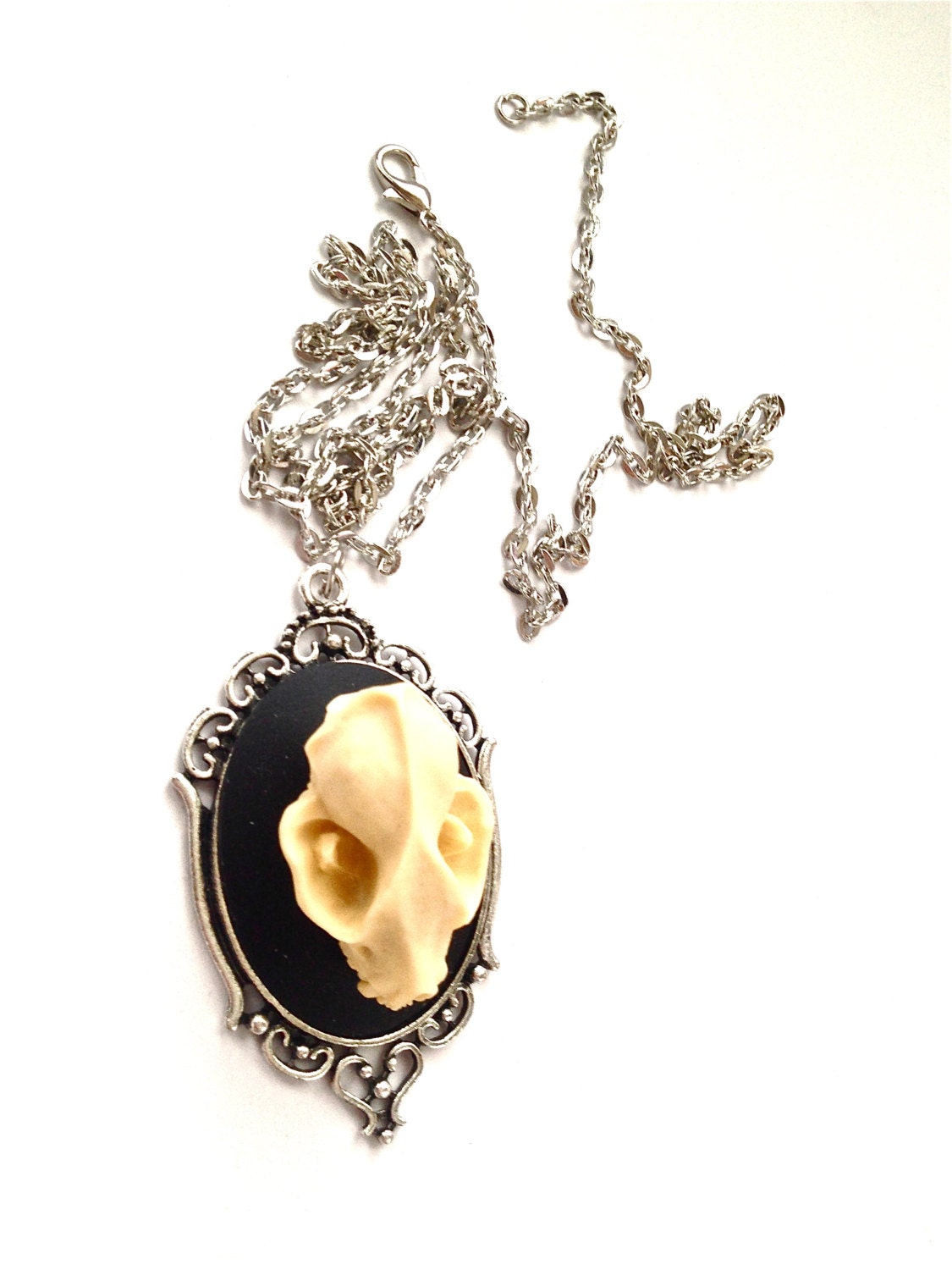 Bat cameo necklace - Image 3