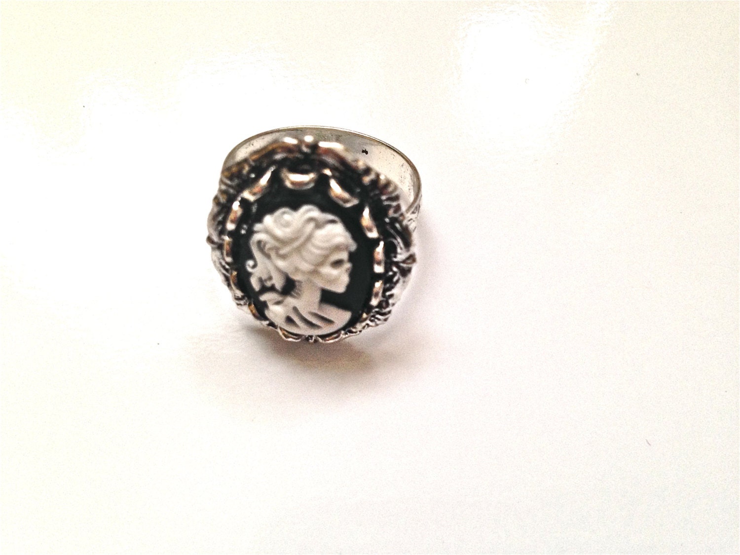 Lady Cameo Ring, Zombie Ring, Skeleton Ring, Black and Cream Cameo Ring, Lolita Ring, Skull Ring - Image 4