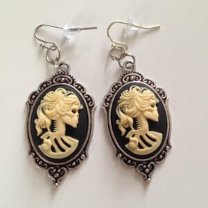 Lady Lolita Cameo earrings