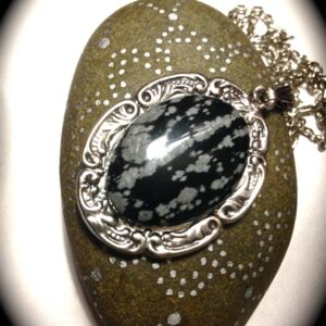 Snowflake Obsidian Crystal  Necklace //Snowflake Obsidian Pendant // Crystal Healing // Obsidian Pendant