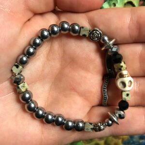 Skull beaded bracelet