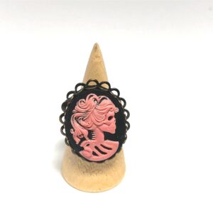 Lolita Skeleton Red Cameo Ring // Day of the Dead Jewelry // Cameo Ring // Lady Skeleton Cameo Ring // Lolita goddess ring