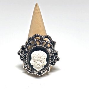 Skull Cameo Ring // Mens skull ring/ unisex skull ring // sugar skull ring // sugar skull ring