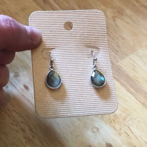 Labradorite Teardrop Earrings // Labradorite dangle earrings // Sterling silver labradorite earrings // Faceted labradorite earrings