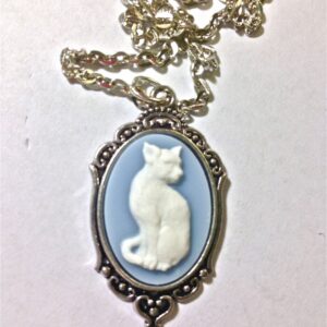 Cat cameo necklace in many variazations of color you choose