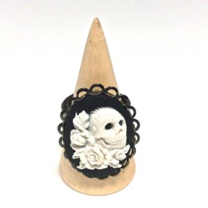 Skull Cameo Ring // skull ring/ unisex skull ring // sugar skull ring // sugar skull ring