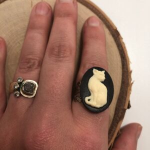 Cat Cameo Ring // Cat ring