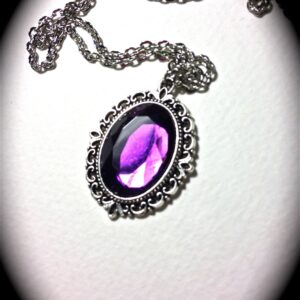 Purple faceted acrylic necklace // Purple jewel necklace // Purple cabochon necklace // Purple necklace