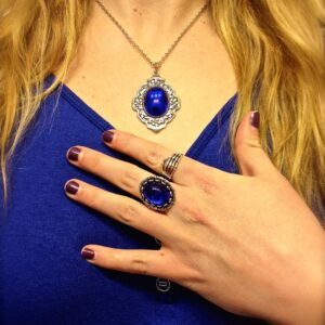 Blue sapphire cab ring